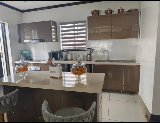 3 BEDROOM PROPERTY TO RENT IN CRAIGAVON